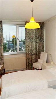Hotel Ijplein Ámsterdam